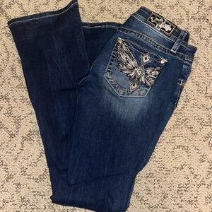 Miss Me Jeans, winged design, size 27, mid rise boot cut
